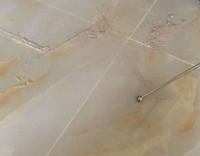 长垣瓷砖空鼓维修公司分享粘合剂选择不当在瓷砖铺贴过程中可能导致以下问题